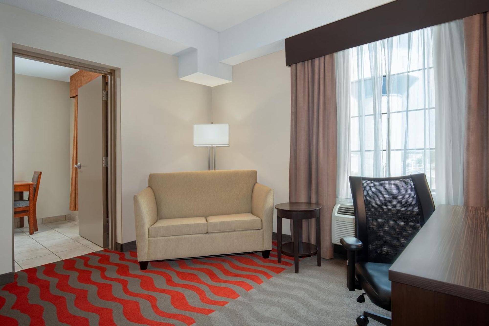 Holiday Inn Express Hotel & Suites Barrie By Ihg Exterior photo