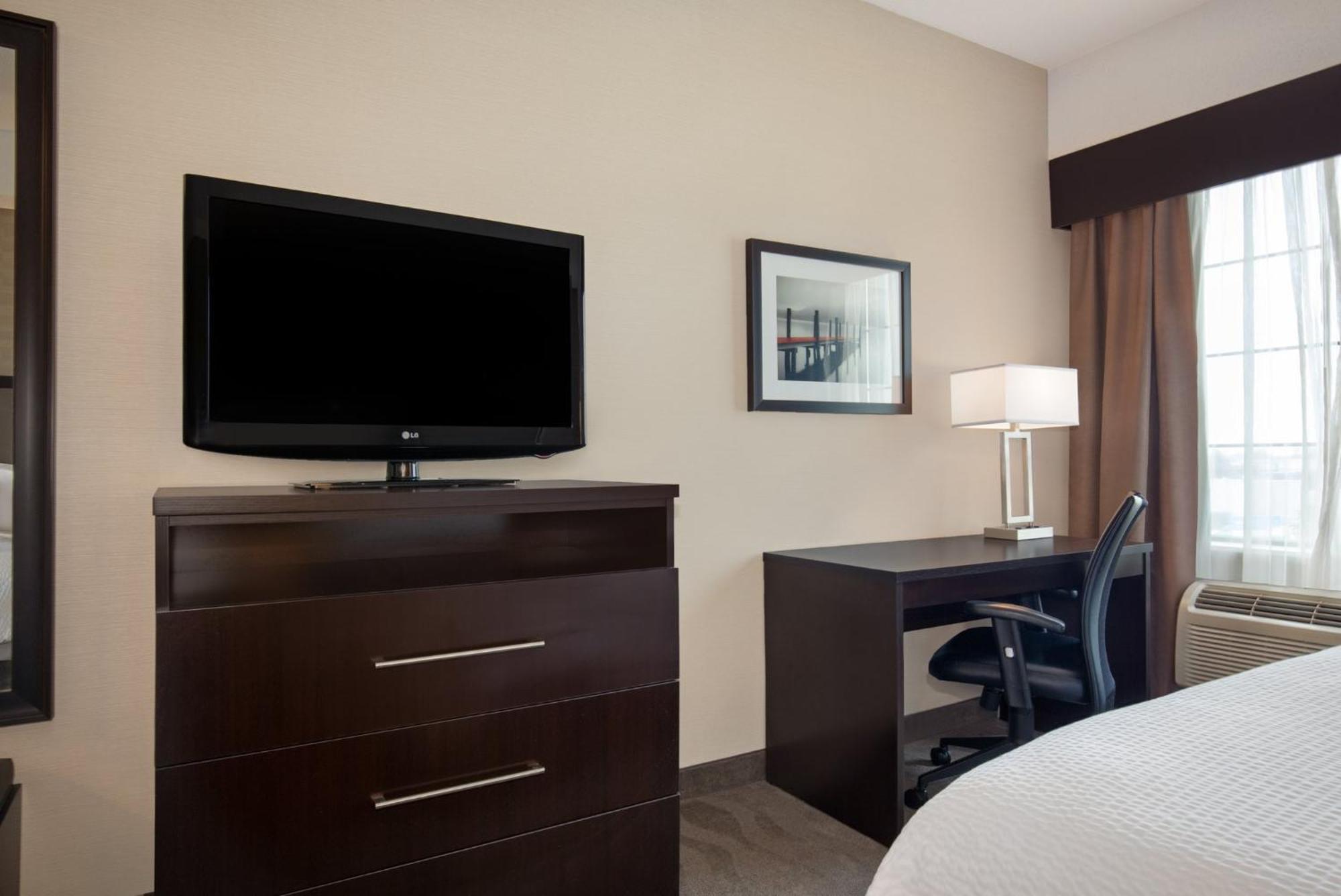 Holiday Inn Express Hotel & Suites Barrie By Ihg Exterior photo